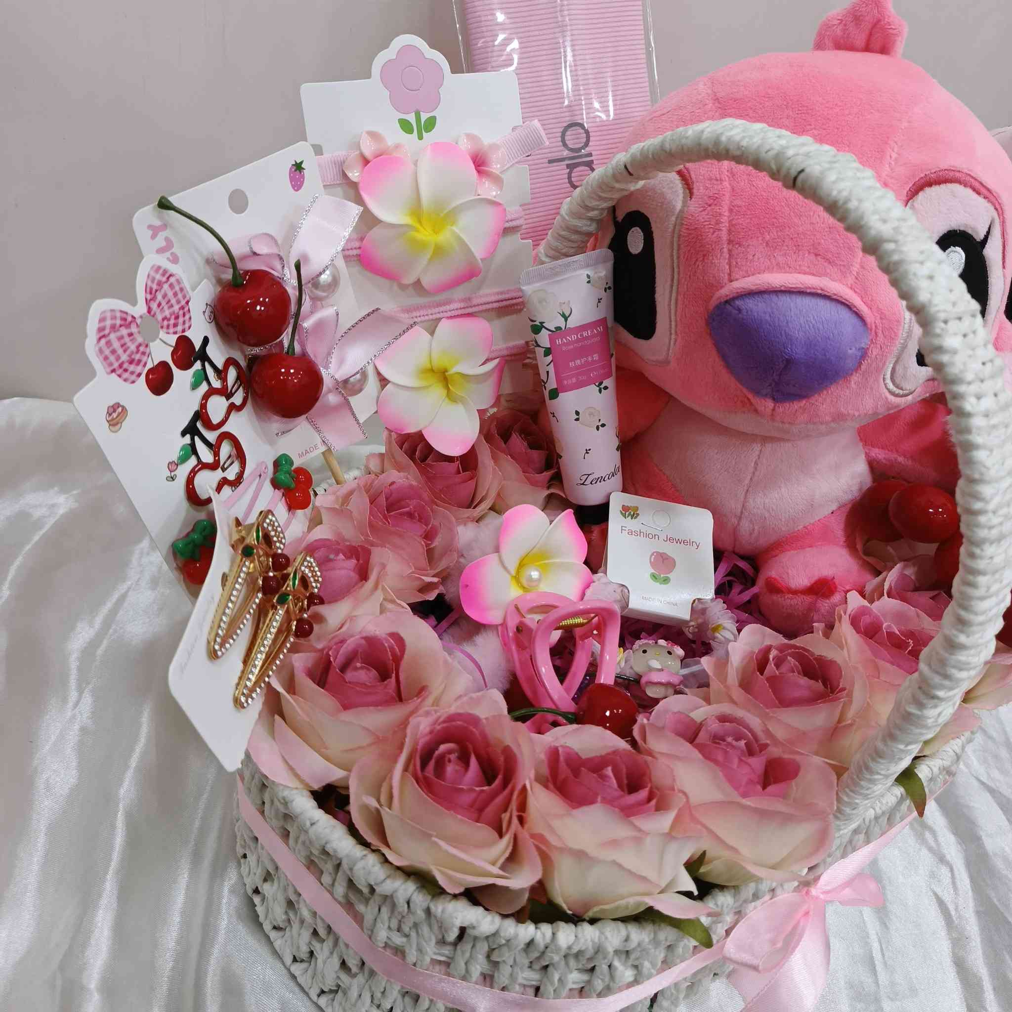 طلب خاص هدية عيد الحب من ام لبنتهه ربي يحفظكم


**إذا كنت صاحب هذا الإعلان وتريد حذفه لأي سبب، رجاءا أرسل رسالة إلى الدعم الفني**