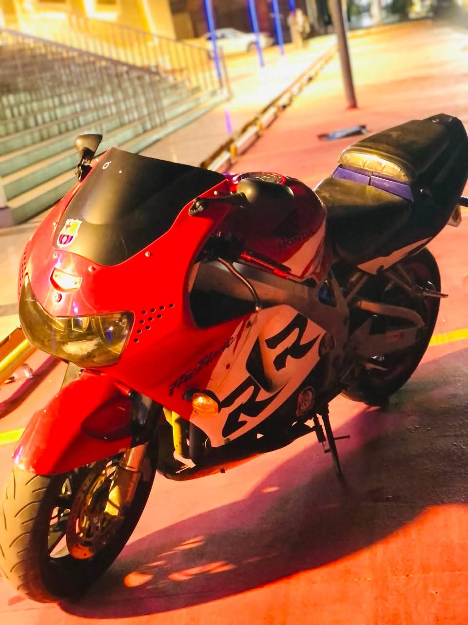 سلام عليكم بطح 919 اي عيب مابي نكره سلف تريك وين متروح محرك مفتوح هم اسطه دانا سعر مليون 800 مكاني كركوك حي العسكري.  رقمي وتساب ***********
