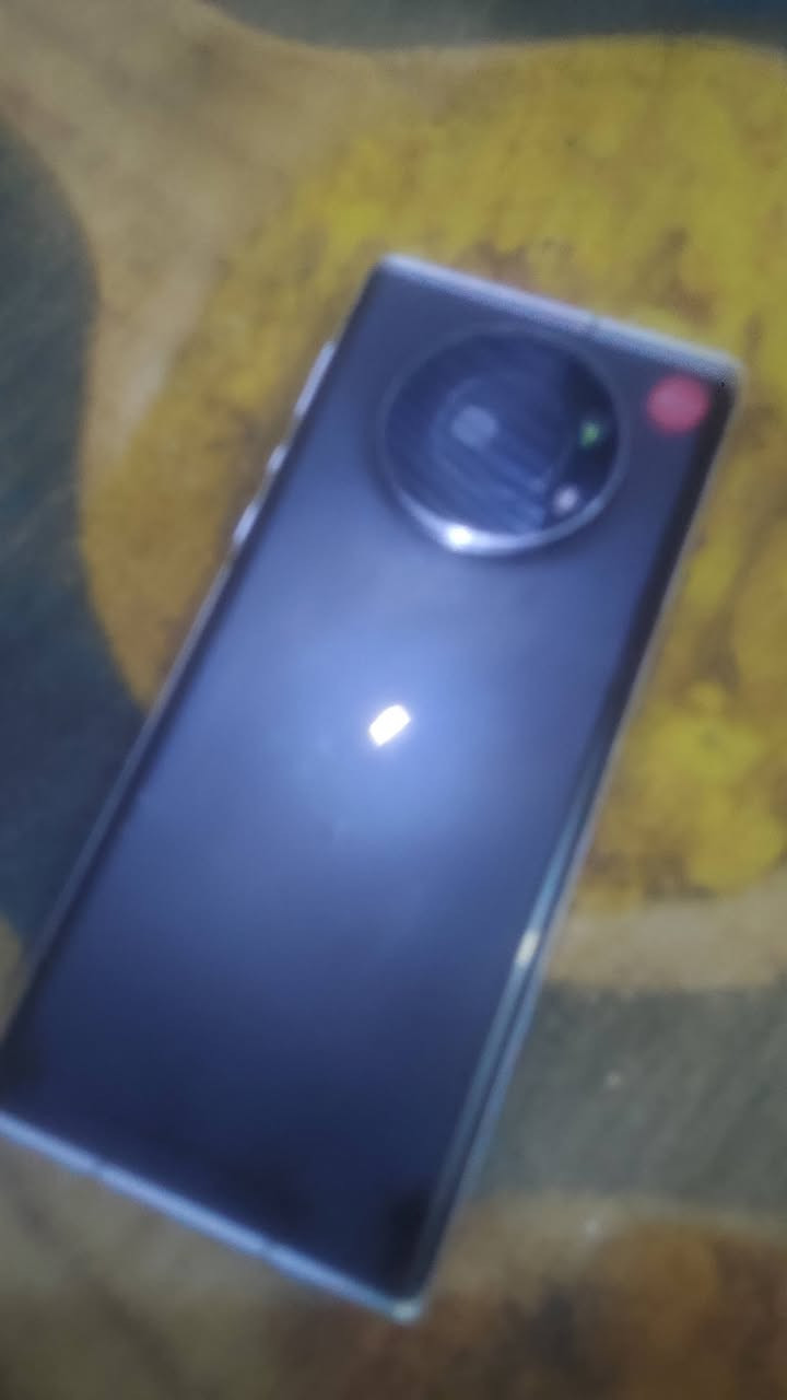 تلفون ليكا وان الماني ذاكرة 256 العشوائية 12 60فريم ببجي تلفون نضيف بي بس فطر بشاشه بلطرف بس مامئثر عليه شرط سعرة 100قفل قفل مكاني بغداد حي جهاد تلفون حلو مضاد للمي شاشه 120هيرتز 4k يدعم كامرات تخبل هذا فطر صغير مبين ***********
