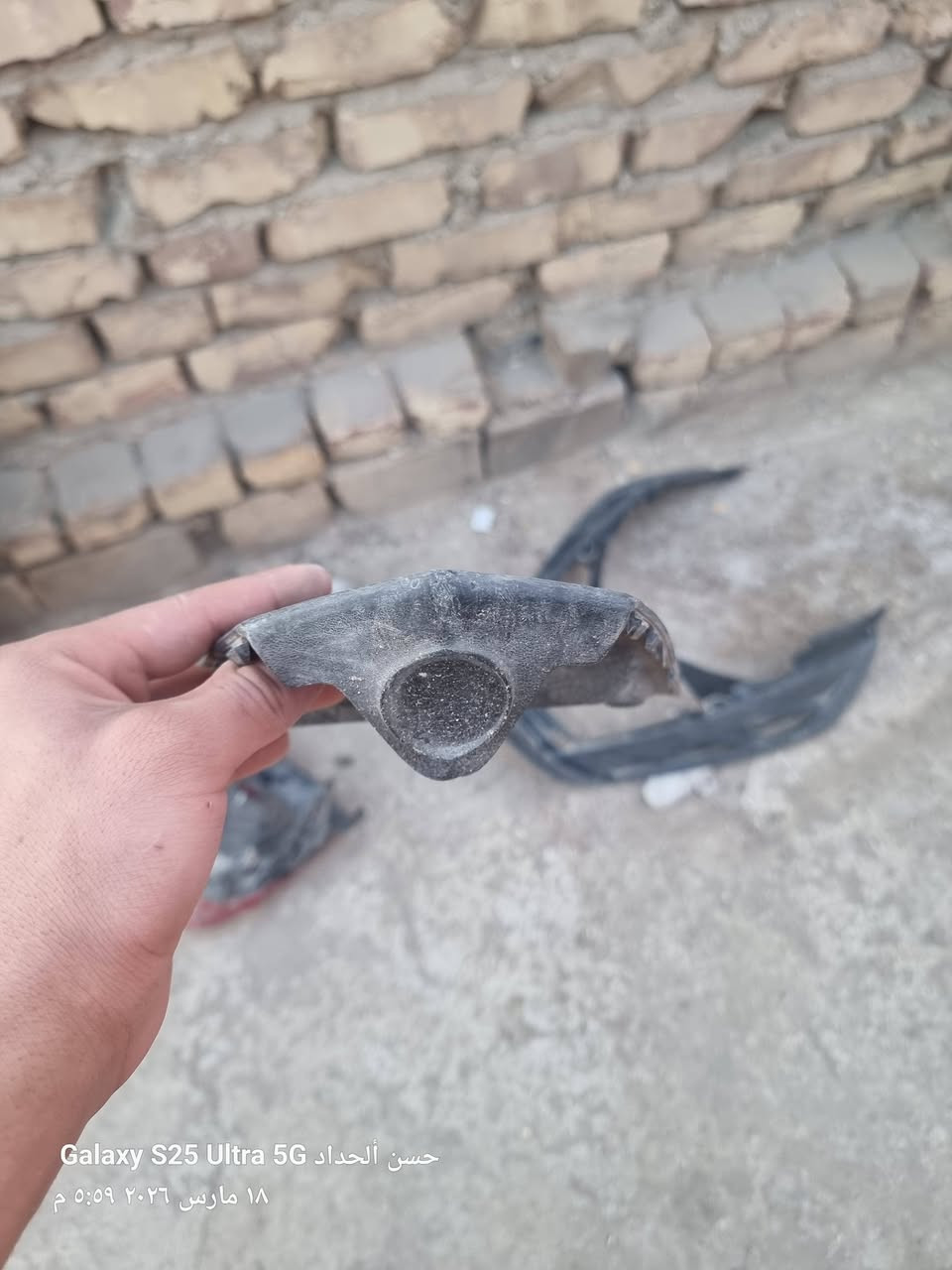 السلام عليكم غراض للبيع مع مكينة موديل ١٩ بس عوزها كلجات بسعر مناسب بغداد الشعب ***********او***********

