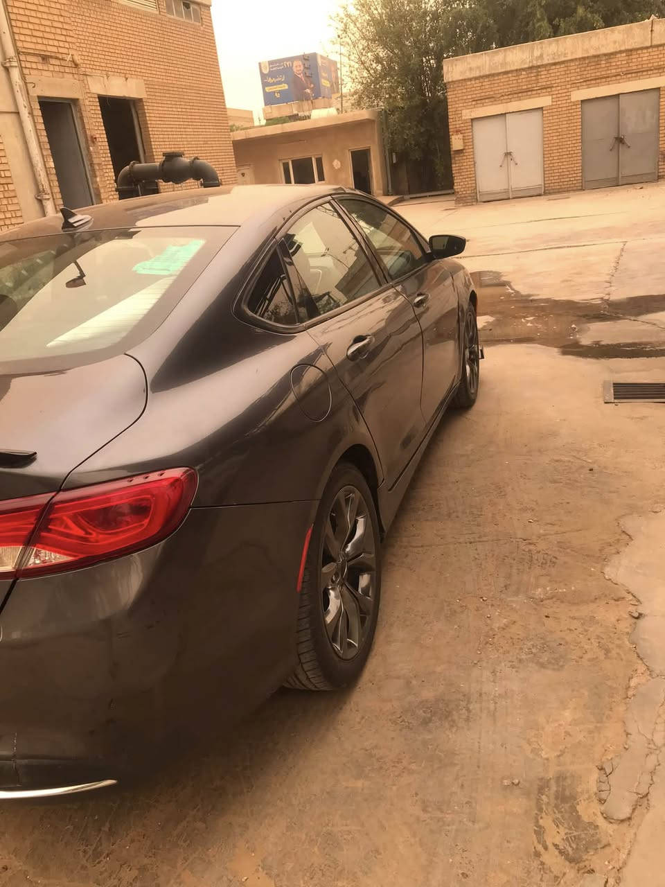 C200 2016
مكينه 2400 
شماليه باسمي
تريد تحويل تريد وكاله
مكينه وكير خير من الله
سستم ايرباك سليم 
كير 9 نمر 
مواصفات عاديه 
بصمه تشغيل وابواب
داخل اسود 
برمجه كامله من مراوح وفتح نمره 
حادثها دعاميه وخشم البنيد 
بيها طخه جاملغ عكس السايق وشويه من الباب ما مصلحه
سياره كامله ما ناقصها شي 
معروضه ب100 وبيها مجال 
مكاني بغداد 
***********
***********
