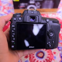 نيكون D7500 • عدسة 18-140 • ملحقات