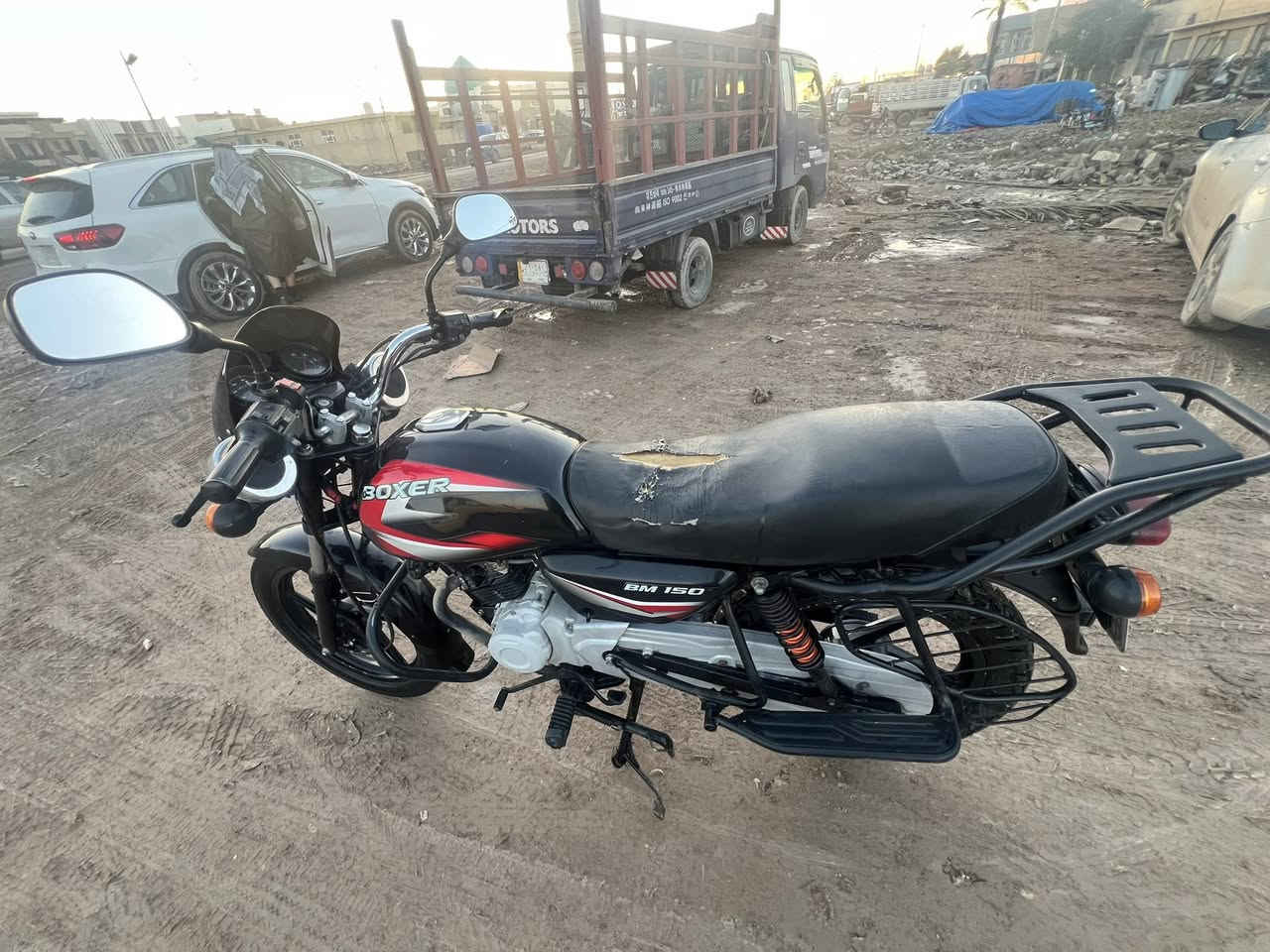 سلام عليكم ورحمة الله دراجه بوكسر للبيع كفاله عامه فقط الكشن مالتهة  ***********
محتاج واريد ابيع مكاني بعقوبه
