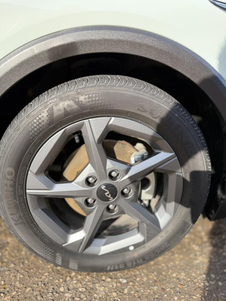 تخم تاير فقط بدون ويل كومهو مال k4 جديد لا فتيله ولا ركعه للبيع مكاني السيديه ***********
