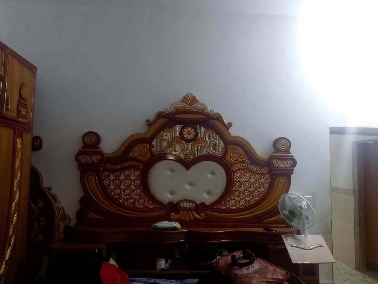 غرفه اخشاب كامله للبيع نضيفه استفسار ***********
