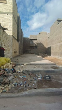 رفت للبيع المساحه ١٠٠م ////// كامل من ماء وربط مجاري والمنطقه مبلطه ال...