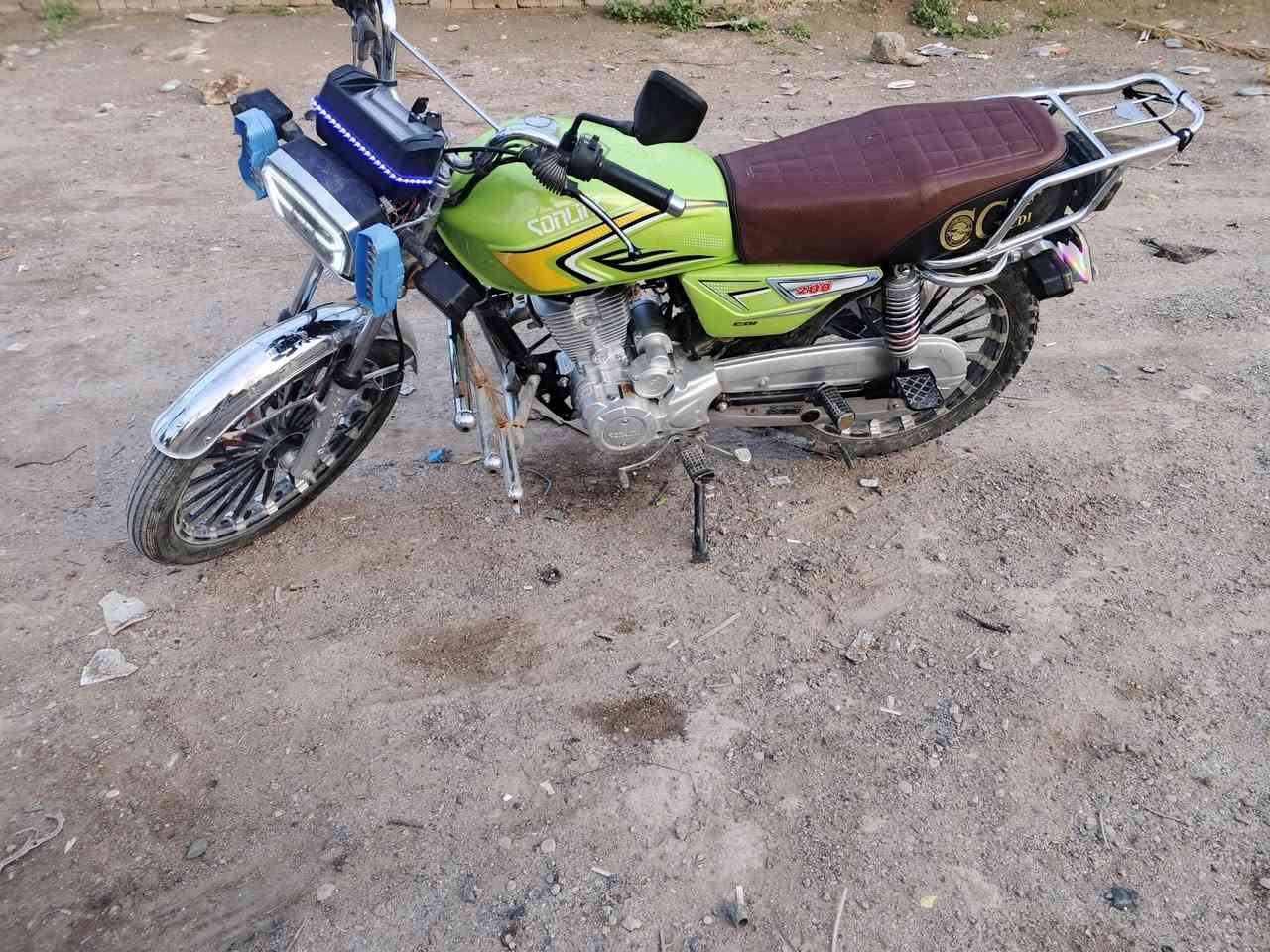 سلام عليكم دراجة موديل 2024 كله شرط محرك 150 السعر 625 بي مجال قليل بيع فقط.مكان بيجي
متواجد خاص واتساب ه‍_***********_
