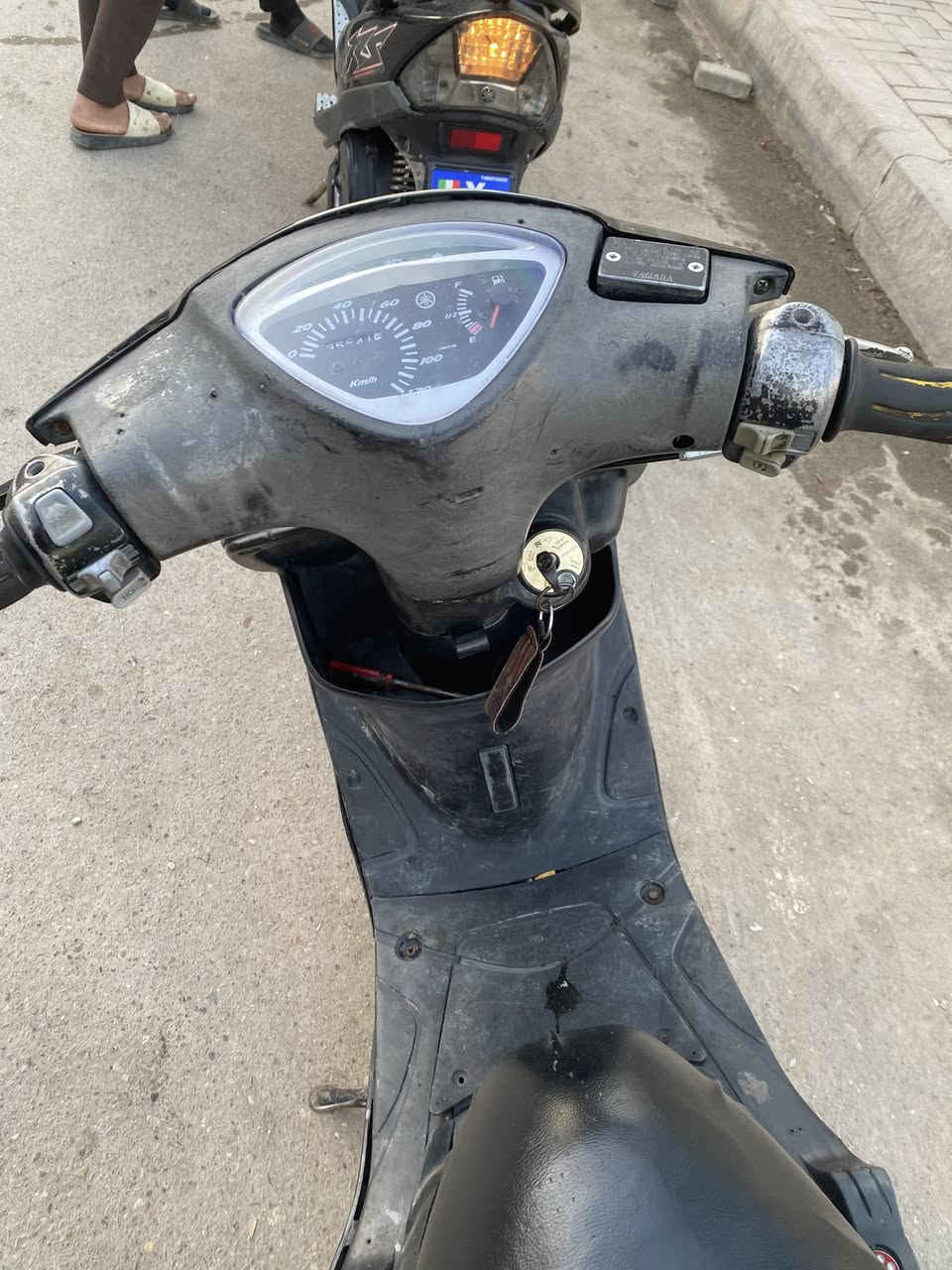 السلام عليكم ماكس عدله مكيه مفتوحه دراجه جاهزه من كولشي شلعه ومعدل كهربائياتها كله شغاله اشاير ولايتات من صبح نكره سلف هورن بريكات كله شغال مابيها نقص سعرها ٤٥٠ بيها شي بسيط مكاني حي اور بغداد  رقمي ***********
