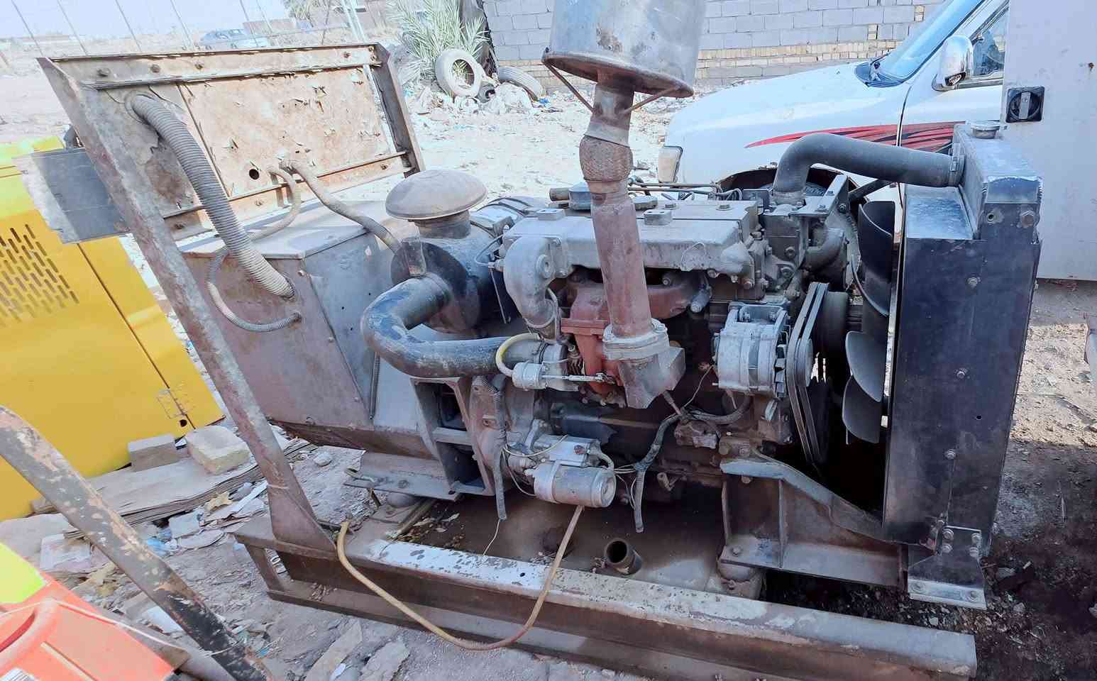 بيركنز / 75  Kva
4 سلندر  سوبر / ستندر 
السعر / 28 ورقه 
العنوان / الناصريه 

***********
