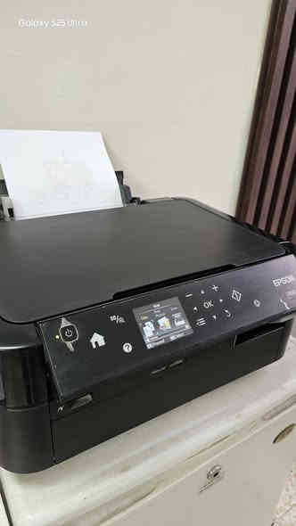 طابعة ايبسون L850 جديدة مع الكارتونة والاحبار للبيع
الحالة مستخدمة استعمال خفيف جداً -
بحالة الجديدة
الكارتونة الأصلية موجودة
الطابعة شغالة 100% بدون أي مشاكل
الأحبار موجودة وياها
طباعة صور + مستندات بدقة عالية 
استنساخ -طبع كارتات-طبع اقراص
مناسبة للاستوديوهات المكاتب وطباعة الصور
السعر المطلوب : 350,000 دينار عراقي قابل للتفاوض البسيط
الموقع بغداد
 للتواصل: ***********/موجود توصيل لكل العراق
