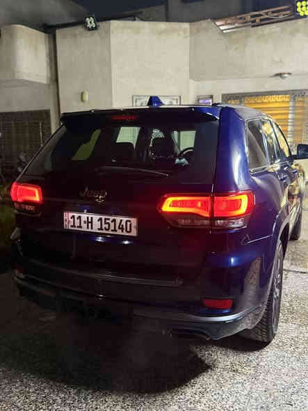 السلام عليكم الوحش الامريكي للبيع جيب مديل 18 فئه S طبعآ غنيه على التعريف فئه S 
رادار 

حساسات 

جكات 

شاشه جبيره 

فتحه سقف 

الكشنات جلد 

وهواي موصافات بيها اذا اكعدد اسولف متخلص وماريد اطول عليكم

السياره كامله من كلشي شغل وطلع وين متريد 

حادث السياره جاملغ وبنيد ومبدلات نفس الاون اصلييات السياره مابيه لا لغد ولا شاصي ولا ايشي  كفاله

سعر السياره 235$ 

اي ستفسار ***********
