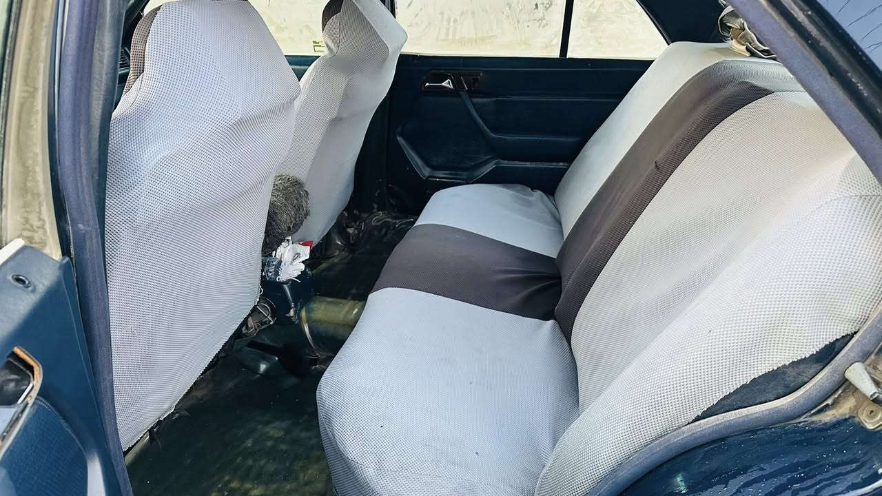 مارسيدس دب موديل 90 رقم ديالى انكليزي بأسمي هزه وسنويه لل 29 محرك vvt3000 السعر 30$ للاستفسار ***********
