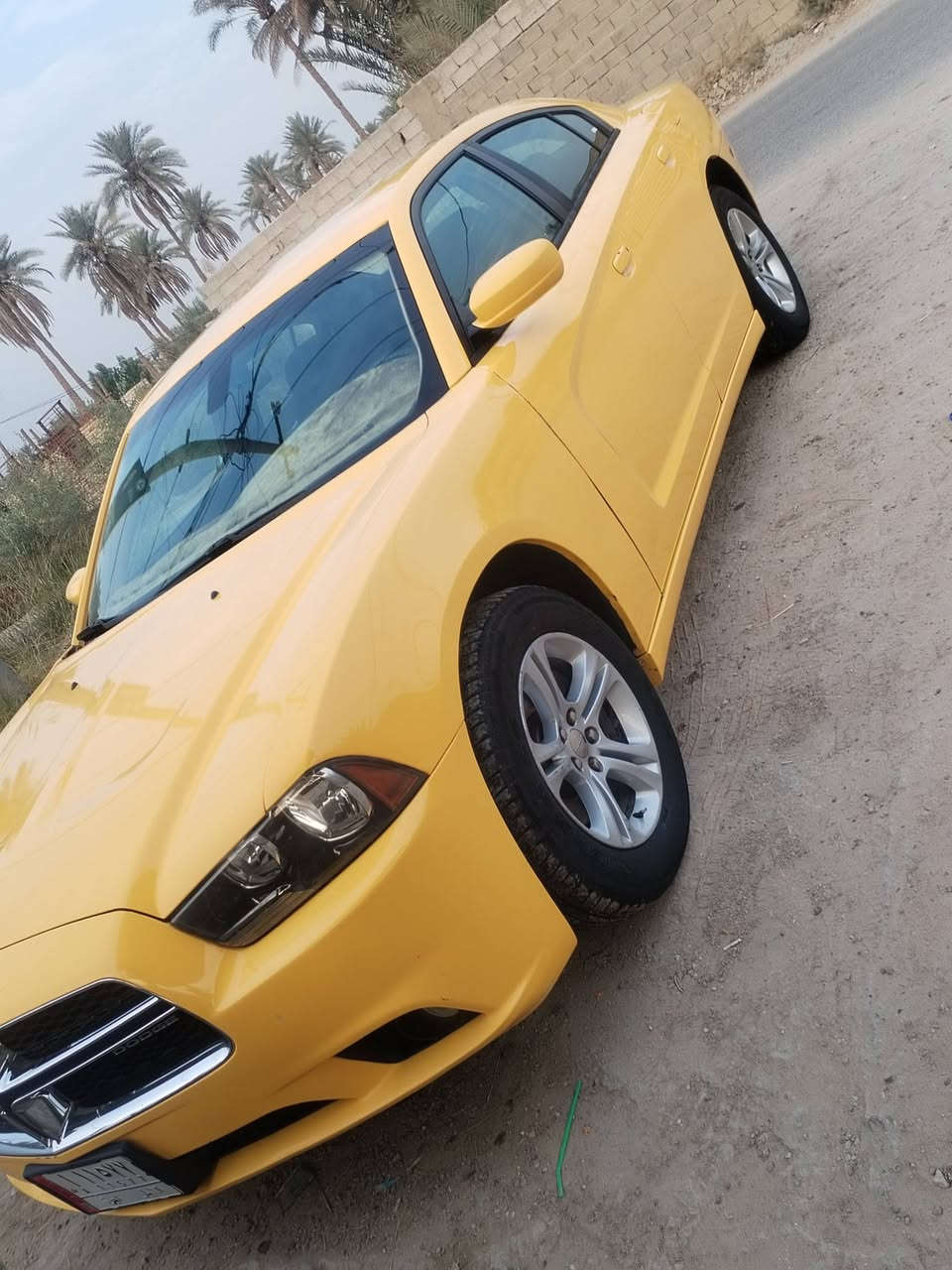 سلام عليكم جارجر مديل ١٢ مكينه جديده حداديه جديده تخم تيرات سنويه ٢٧ رقم جديد بيهه  ٣ قطع فتح مصفره من كلشي خطهه بغداد نجف سياره جاهزه من كلشي  سعر ١٤٠ بيهه مجال ***********
