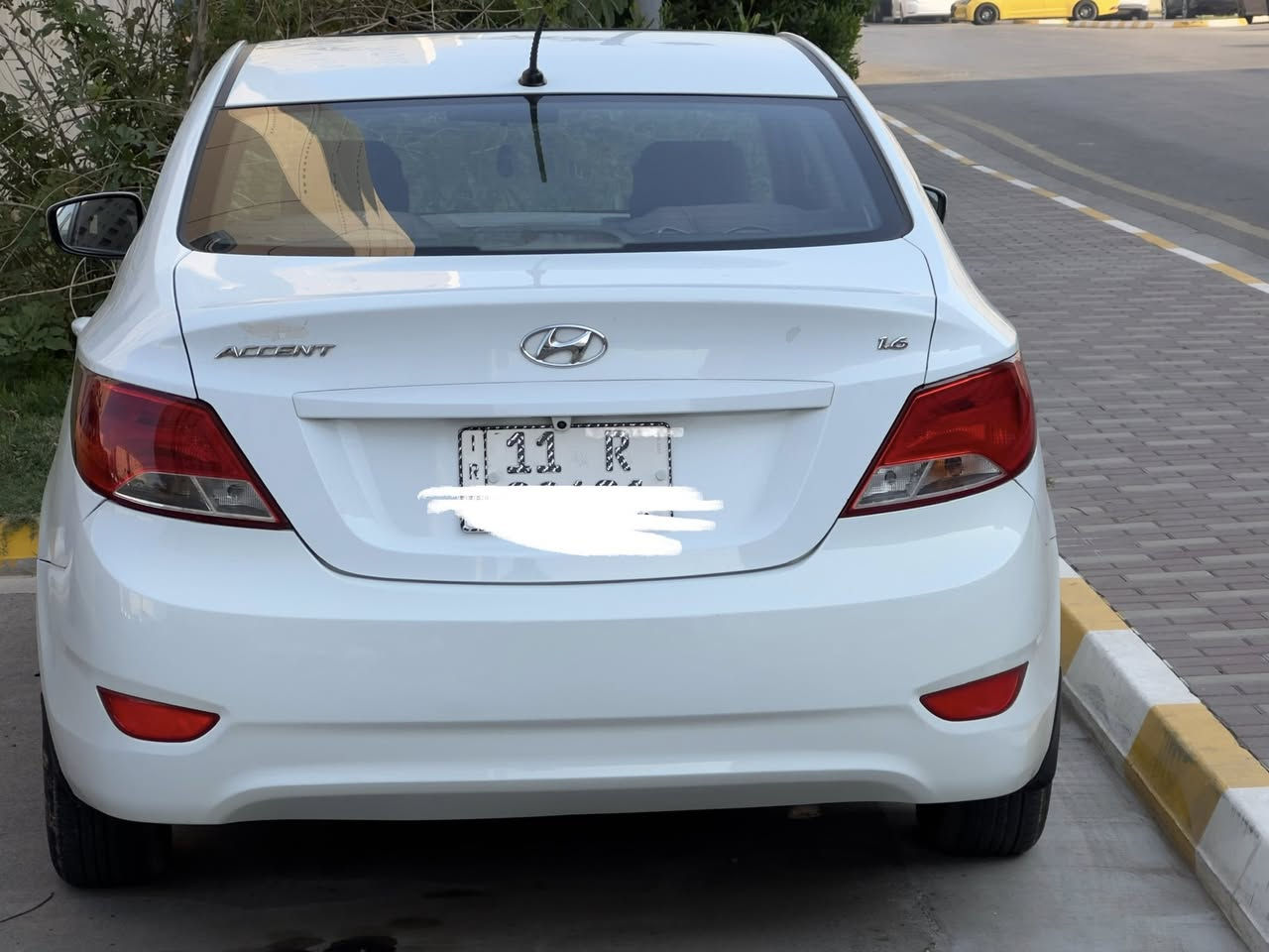 اكسنت ١٦ خليجي م ١٦٠٠ جاهزه من كلشي
فول مواصفات بلو … بيها شكم قطعه صبغ حسب السونار بدون لاضرر ولادواخل شرط …رقم بغداد دولي ..بسمنا …السعر ..٩٨..مكانها بغداد بسمايه

***********
