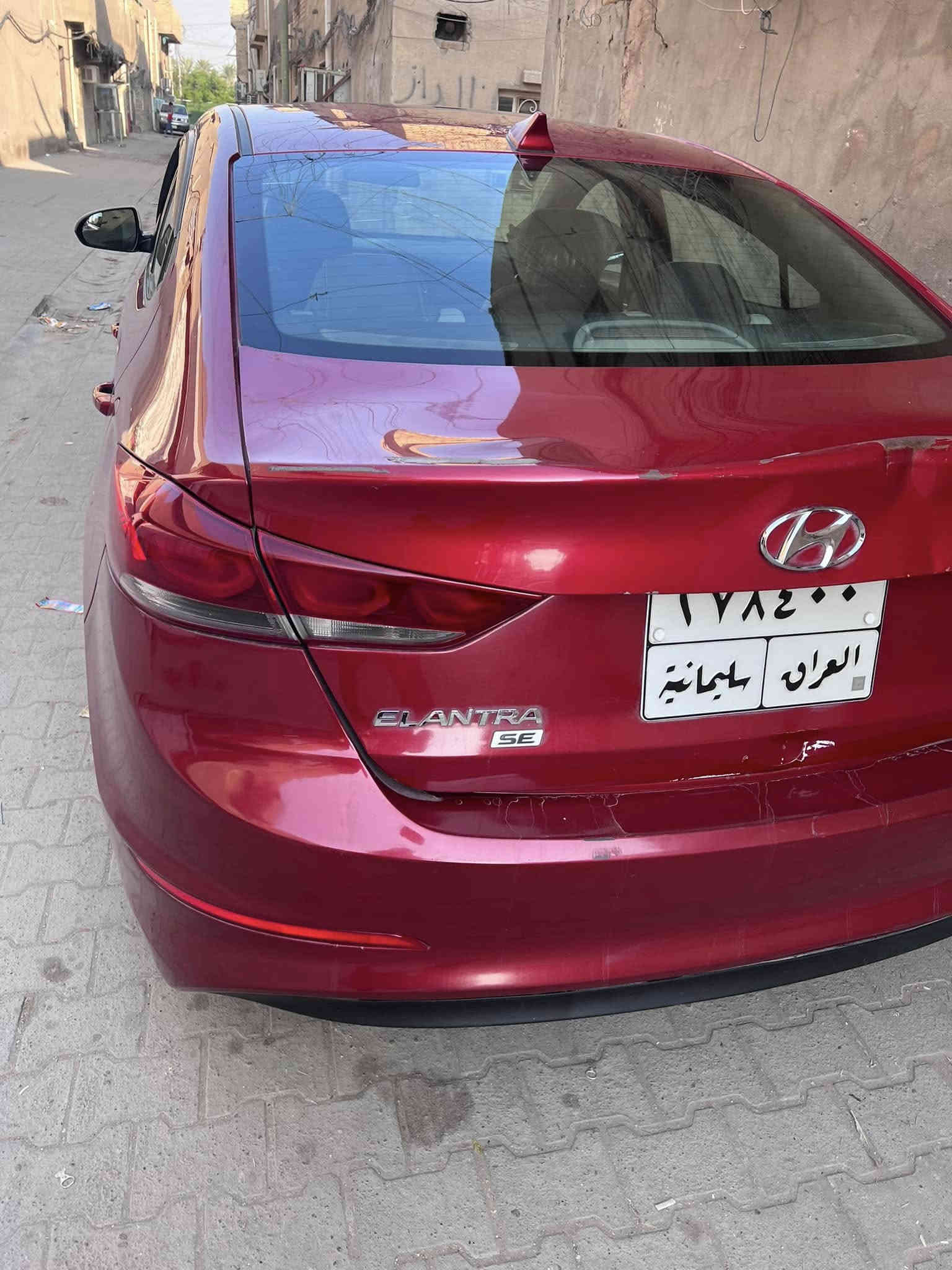 السعر ١١٨ وبيه مجال مديل ١٧ 
رقم سليمانيه سنويه ساقطه

محرك ٢٠٠٠ دوش مكفول 
كير اوتوماتيك مكفول 
تحكم ستيرن جهتين 
نضام قيادة سبورت تقليل صرف البانزين 
تبريد ثلج باتري جديد سياره جاهز أخواني سياره تفيد مال جناي هاي تفاصيل سياره كله  

سياره ليبل واحد تعديل بارد بالجاملغ الامامي وضربه الجنطه ايرباكات سليمه 
مكان بغداد الشعله 
***********
