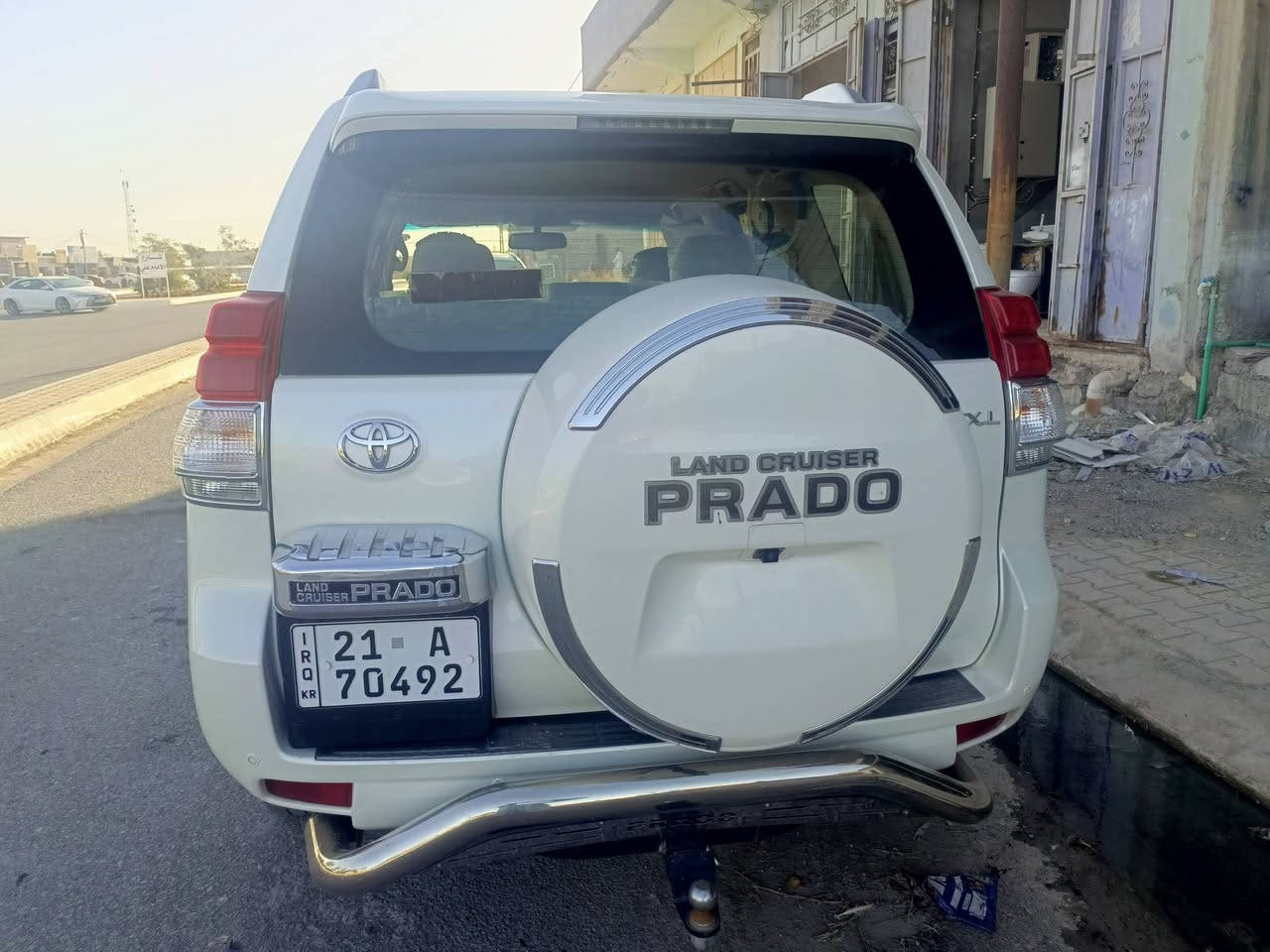 برادو 2010نص فول فول نضافه سونار مرفق بلصوره السعر 215.  رقم الهاتف ***********
