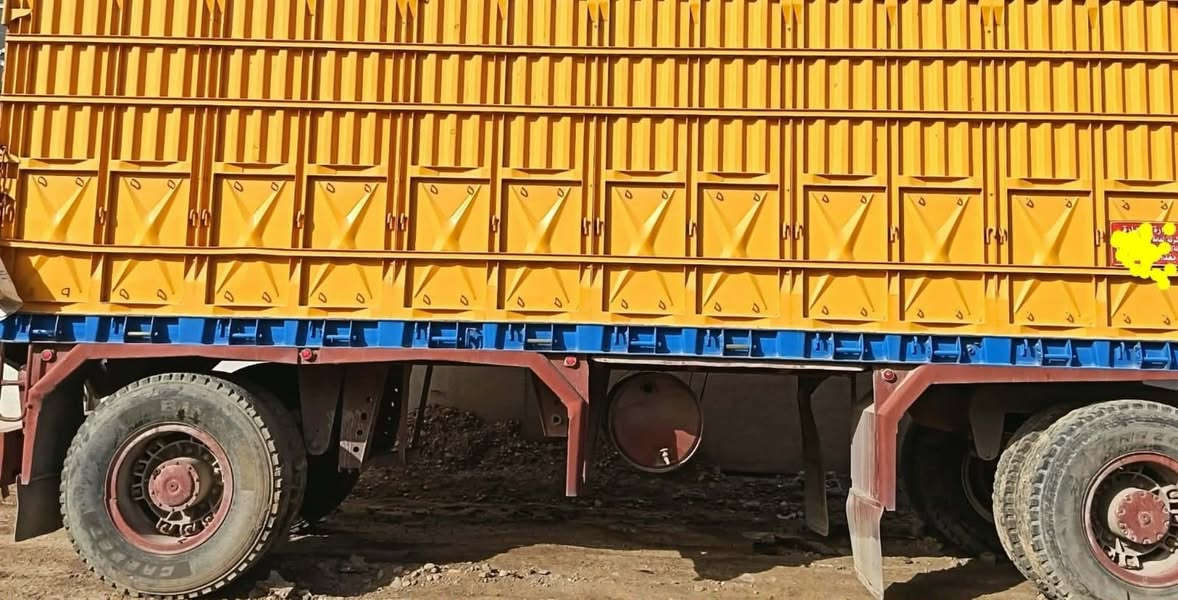 رقم 7
بسم الله الرحمن الرحيم 
سلام عليكم مدير الكروب المحترم
110 ورقه بيه مجال مكان بغداد عوريج مقابل مخابز باب الاغا
*********** جمال 
***********ابو عبد الله
حي العسكري مجاور دائرته مرور تقسيط
 مقطورةحداديه للبيع
طول ٧ متر و ربع
ارتفاع 1.90م
دناكير جي اف اطارات تخم جديد مصبوعه داخل و خارج
هواء كامل و كهرباء كامله
