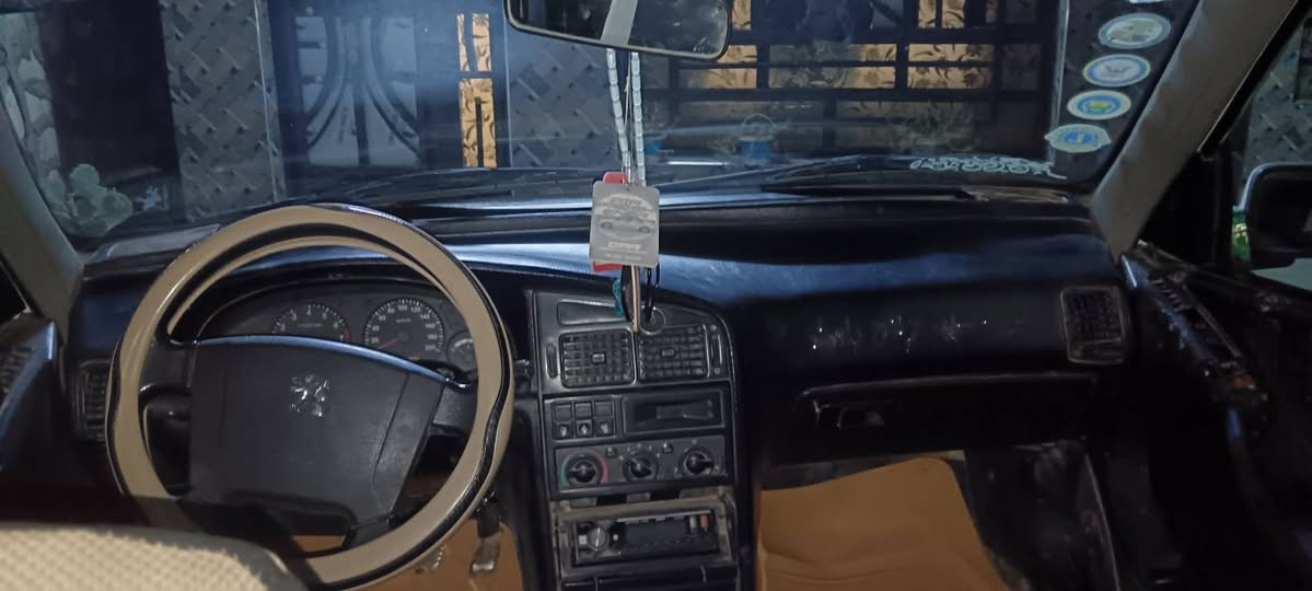 بيجو 405 موديل 2010 للبيع رقم انكليزي سنويه ل2030 مداور مباشر مكفوله من الضربه كهربائيات كلها شغاله وتبريدها شغال ثلج 🥶 كيرها جديد ومكينه تخبل بس بيها خيط بخار سعرها ٢٢ ورقه وبيها مجال حك الجيه مكانها بابل قضاء الهاشميه للاستفسار الاتصال على الرقم
***********
