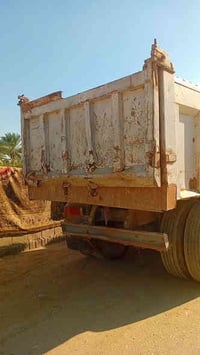 من رخصت صاحب الادمن   سياره للبيع فالفو موديل93  مكينه 22جديده  كير4×4...