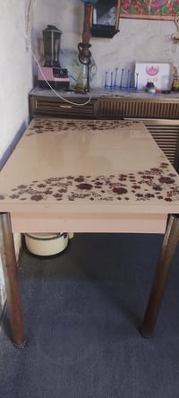 ميز • سلايت • نضيف