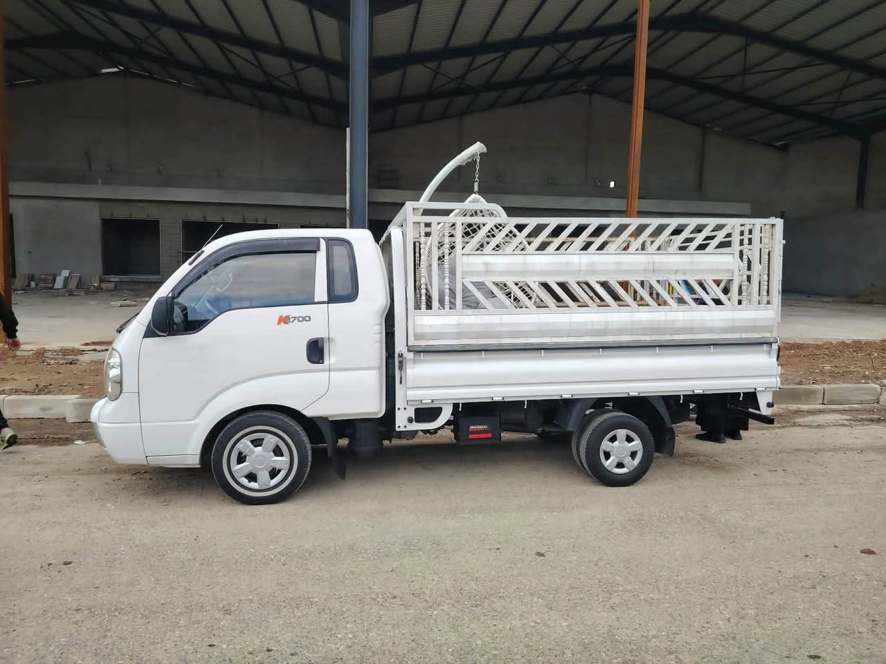 اللهم صل على محمد وال محمد 

سلام عليكم كيا للبيع موديل 2011 رقم نينوى دولي شرط التحويل سنويه لل 30 كير ومحرك شرط السياره جاهزه السعر 110 وبيه مجال مكلف بل النشر رقم الهاتف ***********   ***********
