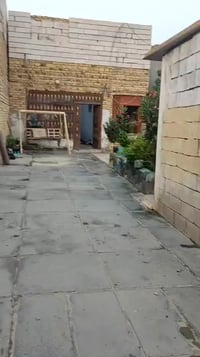 بيت اوقاف • خلف جامع الباقر • ٢٠٠م