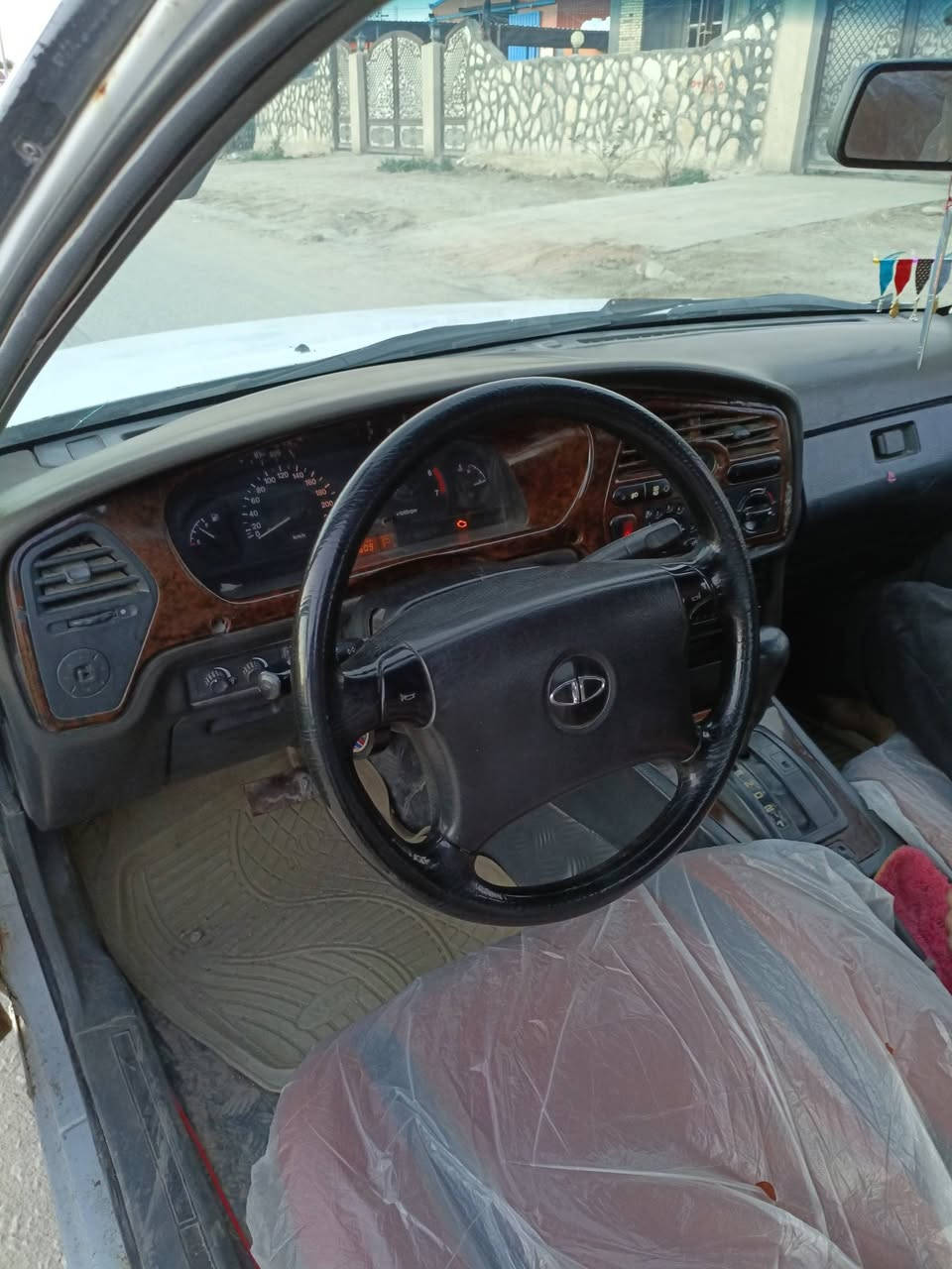 السلام عليكم برنس موديل 96  رقم بابل نكليزي سنويه 2030 كير اوتماتيك
مكينه مفتوح لمرغوب وكير وحداديه كفاله شرط شواصي كارتون سياره جديده ومال جناي غرفه جديده كلش السعر 30 وبيها مجال للشراي الاتصال *********** مكاني بابل القاسم
