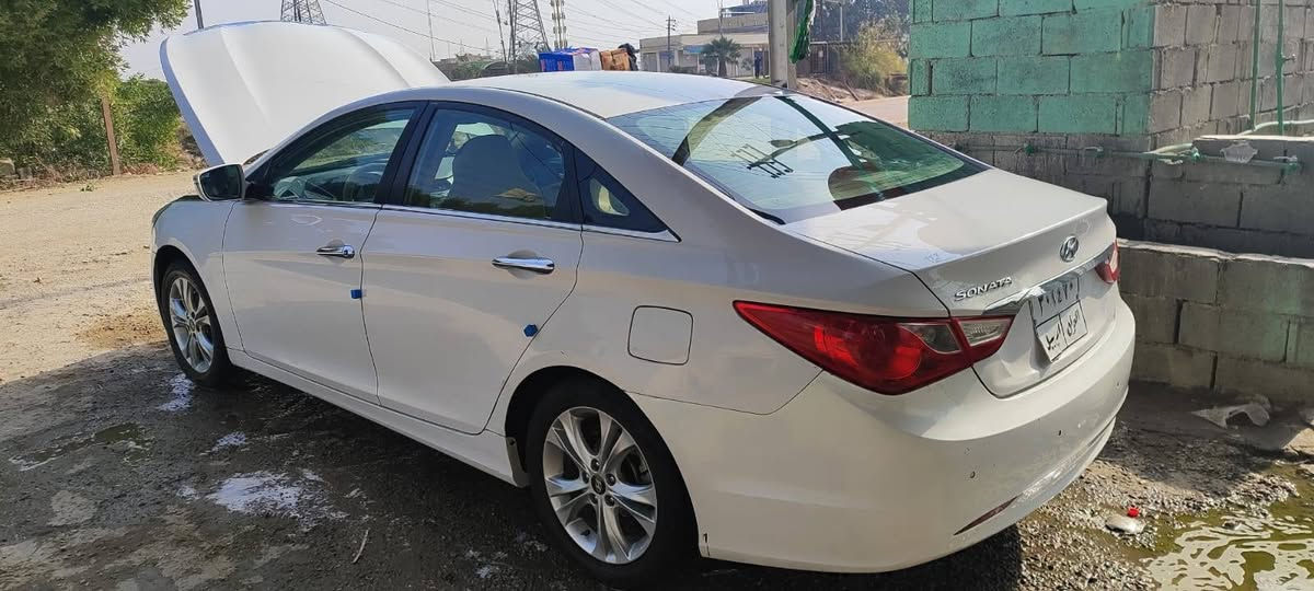 سلام عليكم سوناته 2013 بيه قطعتين سياره تخم تاير جديد حدايه جديده مكينه وكير مكفولات تبريد قطعتين سياره خير من الله رقم اربيل تريد مداور أو وكله سعر 110بيه مجال قليل ***********لاتصال
