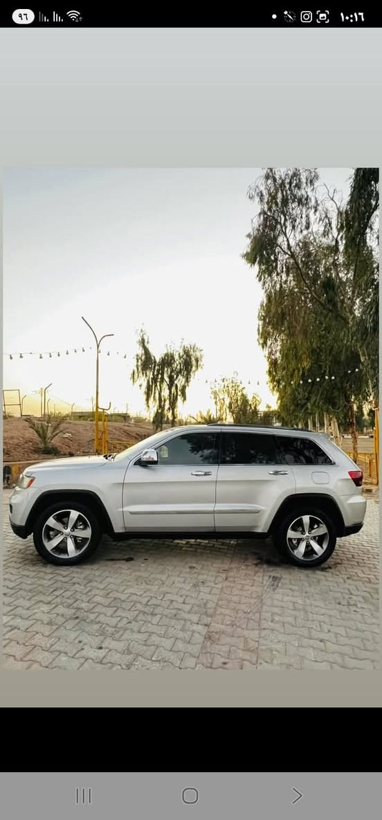 جيب كلين لمتدد موديل 2011 مكفولة من الحادث وارد امريكي عدا الدعامية 
السعر 153 ورقة وبيها مجال مكان السيارة بغداد البنوك شرط التحويل اسيارة بأسمي للتصال***********
