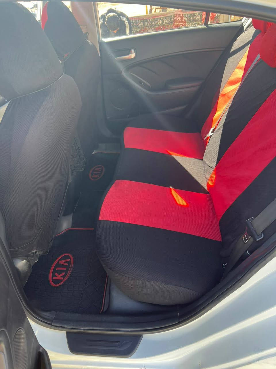 كيا سيراتو موديل ١٨  للبيع او #مراوس بكورلا موديل ٢٠ أو ٢١
#ضررها صفحه صبغ من كوريا اثر شخوط وبيها بارد المحرك ١٦٠٠ 
ب١٢٠ وبيها مجال 
العنوان الرمادي 
***********
