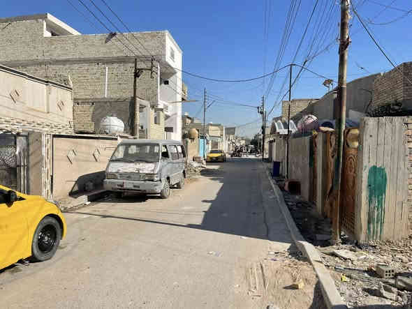 نص قطعه للبيع مساحتها ١٠٠ عرض ٥ نزال ٢٠ موقعها بمعسكر البلديات الارض زراعي  السعر المطلوب ٥٠ وبيها مجال للاستفسار اكثر تواصل على الرقم ***********
