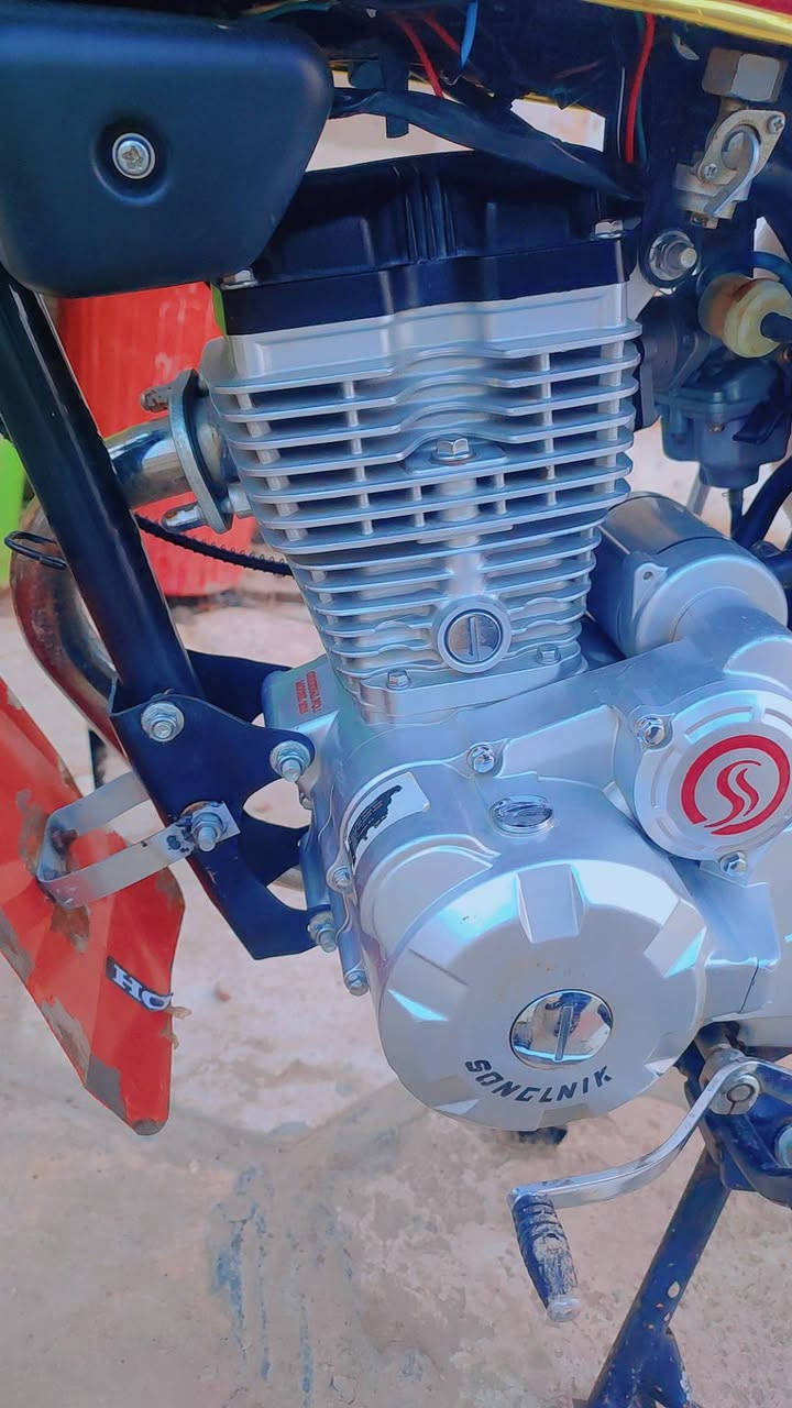 سيفان ٢٠٢٥ للبيع مال جناي ما متعوبة اوراق اصولي كهربائيات كلها شغالة بانزين فقط من المحطة دهن كاتو عصير ابو ٥٠٠٠
بصمة تشغيل عن بعد وياها بصمتين وسويچات مال جوزة ايضاً ما لاغيها وصفارة انذار أكرر مال جناي ٨٥٠ والشراي يدلل
قضاء القاسم 
***********
