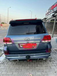 لاند كروزر • سنغافورة