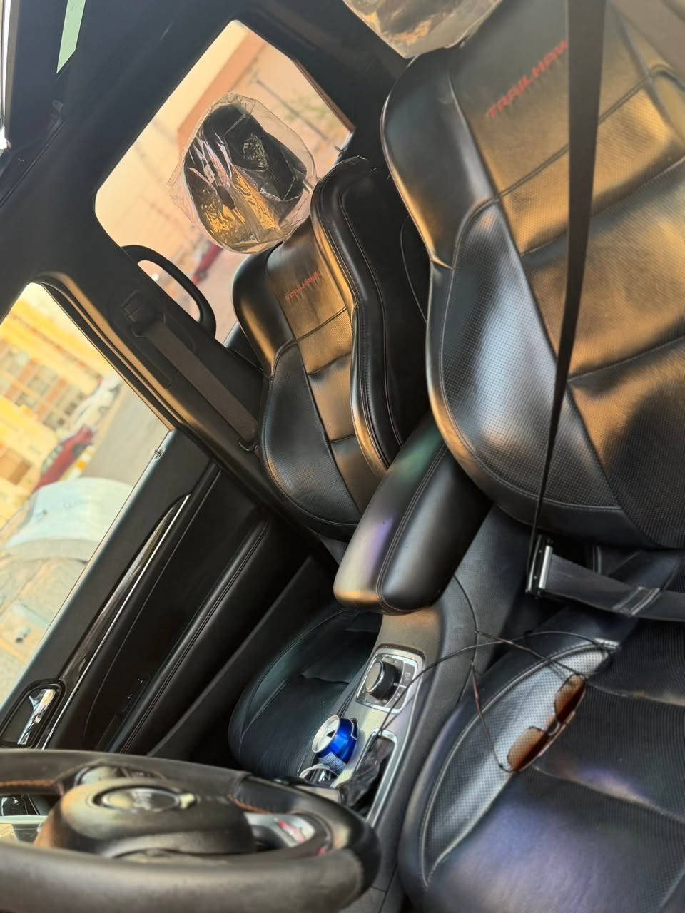 2020Jeep TRAIL HAWK
السياره اعلى فئه فول الفول 
رقمها بغداد مميز
جكات تصعد وتنزل 
رادارات اماميه وخلفيه 
عليها برمجه مال بانزين عادي اسم دونز ماكو
شاشه كار بلي 
تدفىه وتبريد بلكشنات 
كشنات حضن اس ار تي 
١٦سماعه صوت
ويل ٢٠
ضررها فقط بنيد وجاملغ والجاملغ ثاني مصبوغ اثر جراد 
سياره كامله من كلشي حداده تبريد كير مكينه كفاله عامه 
ماكو هيج سعر بلسوك مال تراك هوك 229$
***********
