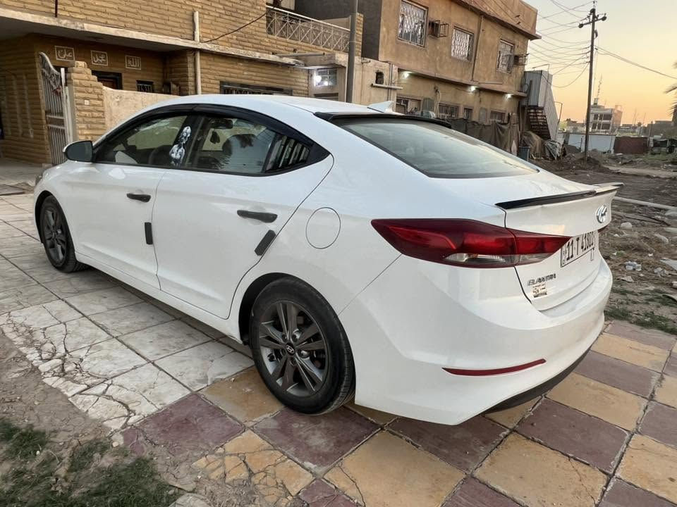 النترا 2018جديده بدون حادث كلين خلاص مو شراي لا يتصل 110 جديده خلاص ملاحضه سياره فول لمتدد بصمه فتحه اتصال***********
