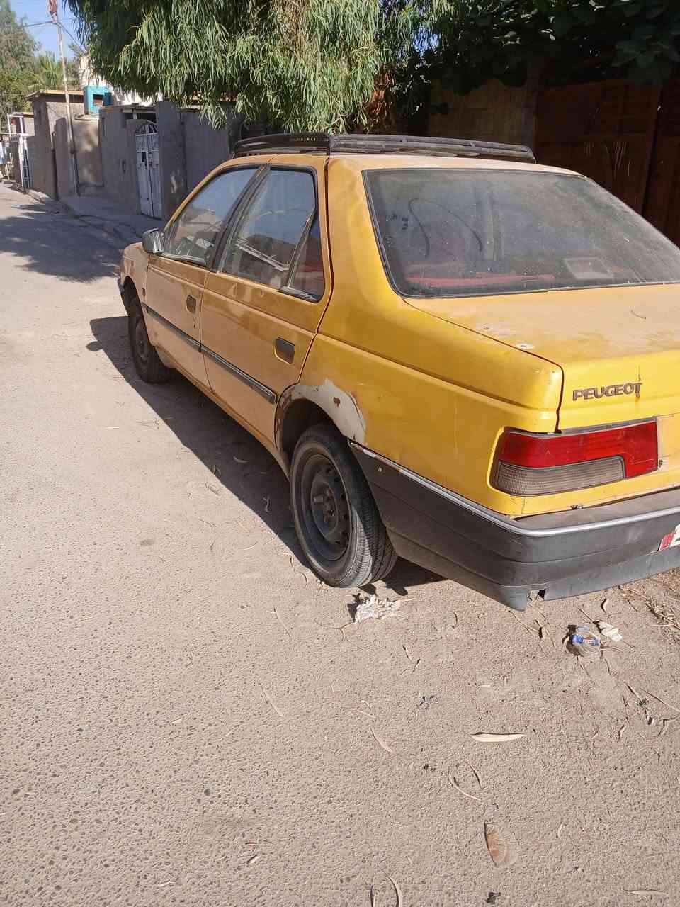 السلام عليكم بيجوروى رقم بغداد انكليزي عظته حلوه شواصيه انضاف  يرةدله محرك وباور ومشط  السياره نظيغه ***********
