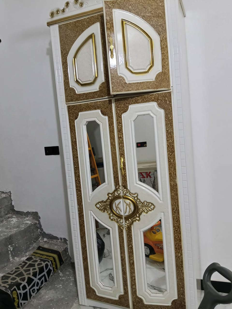 غراض بيت جديده للبيع مستعجل ع بيعهن ريد شيل  كانتور ب350وبي مجال
@إشارة ثلاجه 400وبيها مجال  
دوشك سبرنك 100 
كيزر جديد كلش ب70 
غرفه  بمليون وبيها مجال مفتوحه حالين مستعجل ع بيع


**إذا كنت صاحب هذا الإعلان وتريد حذفه لأي سبب، رجاءا أرسل رسالة إلى الدعم الفني**