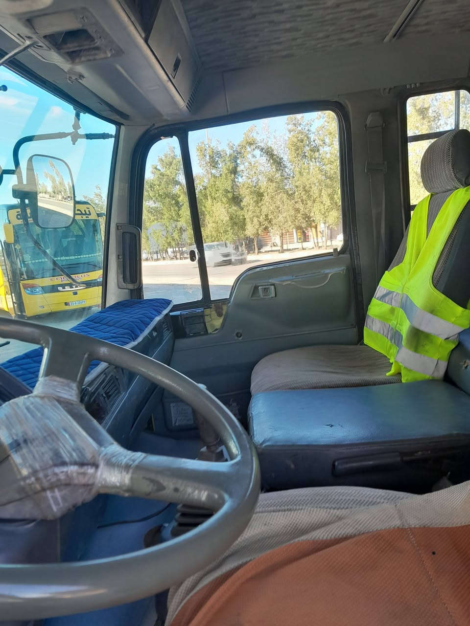 هينو طيره للبيع طول سته وربع بلادي مكينه ٧٠ عادي مكينه نضيفه بريك دهن المكان بابل ***********
