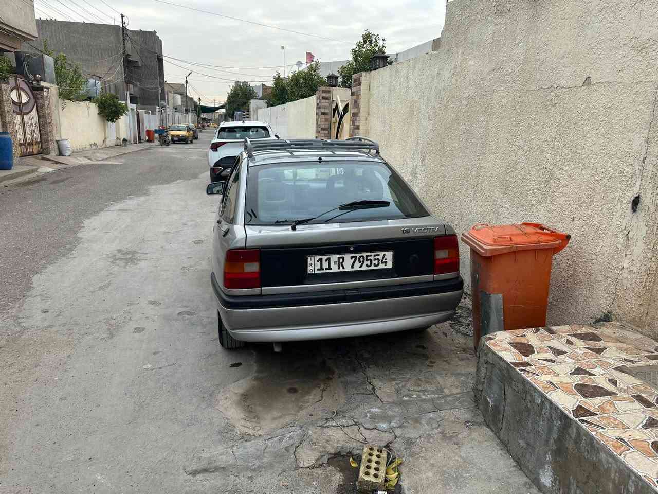 السلام عليكم
اوبل فكتره هاج باك
السياره مصبوغه عام جماليه
تخم تاير جديد
باتري جديد
لايت زنون 
مكينه وكير مكفوله
كير اوتو
محرك 1800
مديل 1992
السعر 45 وبي مجال حك الجيه
مكانه بغداد الشعب
***********
