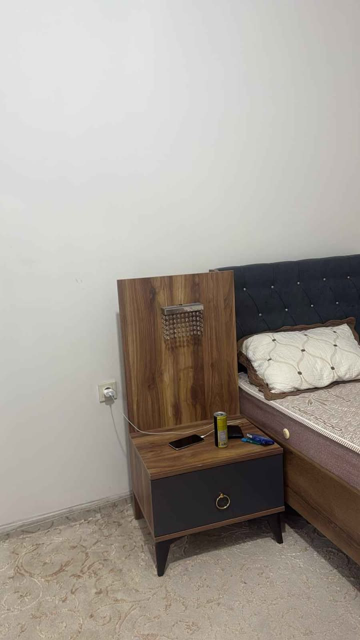 تخت عدد 2مستعمل للبيع مكان دهوك *********** دهوك, العراق
