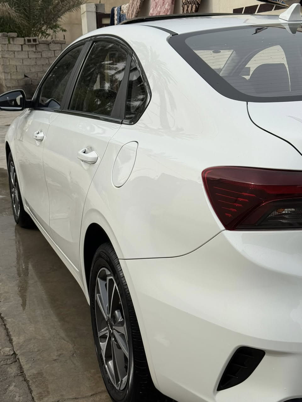 السلام عليكم كي 3 خليجي موديل 2024 موصفات فول واحد ع واحد كفاله عامه ماشية 28 ألف شرط التحويل المكان ديالى بعقوبه السعر خاص ***********
