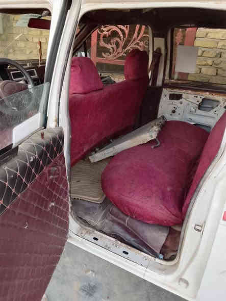 سلام عليكم بيكم نيسان موديل 88 محرك كايم كهربايات جديده تخم تاير دوشمه نضيفه كشر نضيف رقم بغداد السنويه له 26 تحويل مباشر استفسار عل هاذ الرقم ***********
