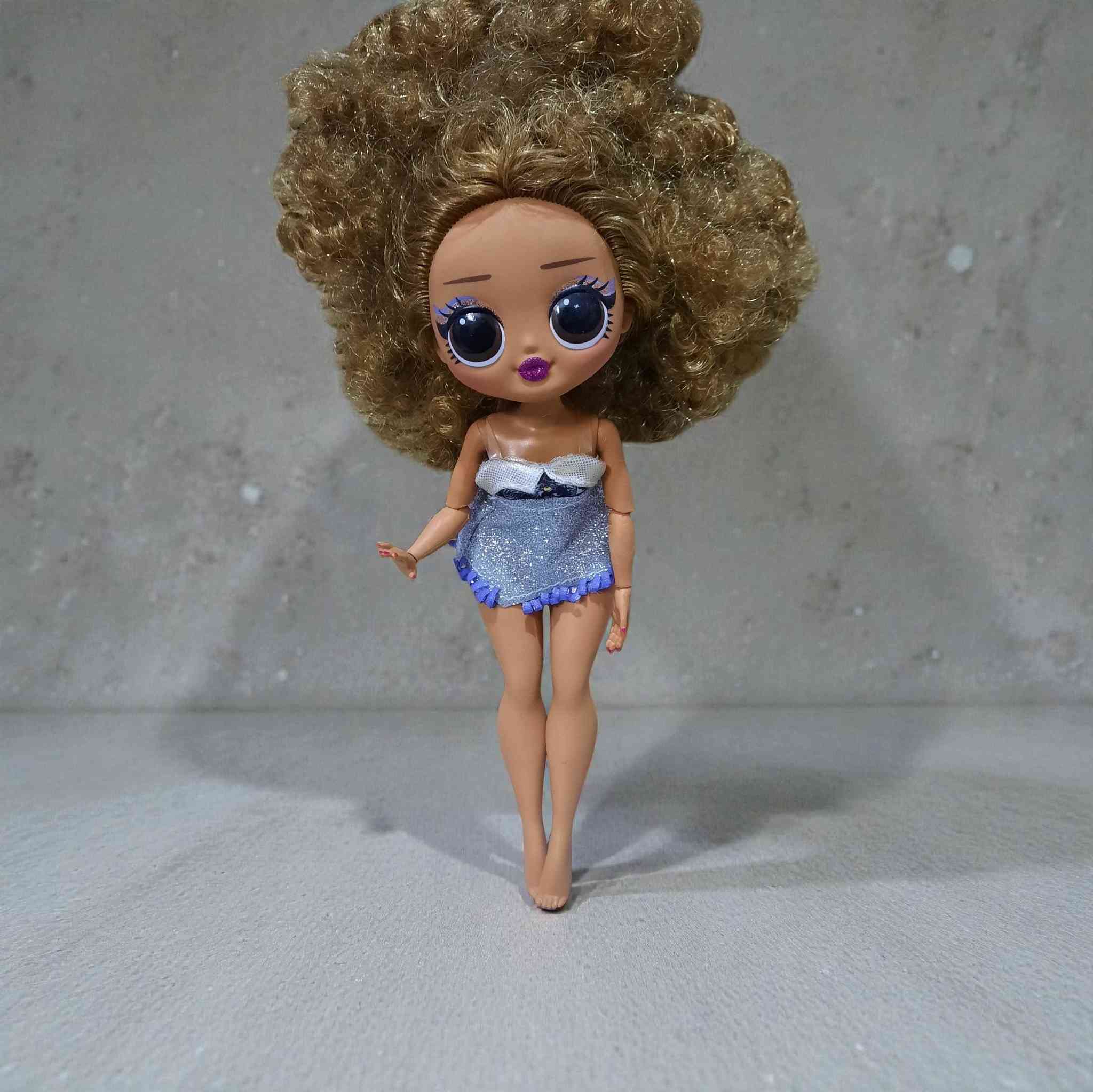 متوفر القطعه على ٥ وعندي ملابس الفستان بالف


**إذا كنت صاحب هذا الإعلان وتريد حذفه لأي سبب، رجاءا أرسل رسالة إلى الدعم الفني**