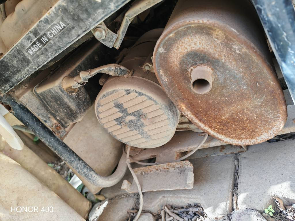 مولدة حجم كبير 
شغال 
يحتاج دهن وبنزين فقط 

75 الف كركوك, العراق


**إذا كنت صاحب هذا الإعلان وتريد حذفه لأي سبب، رجاءا أرسل رسالة إلى الدعم الفني**