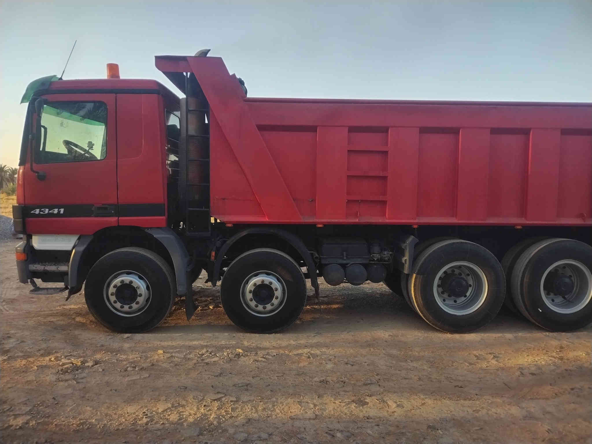 سلام عليكم للبيع اكتروز ٢٠٠٢ مكفولة كفالة عامة مابيهة نقص ***********
