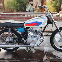 دراجه للبيع اوراق كامله  مامفتوحه متوازي عله بيعتهه مامتواجد عل فيس  س...