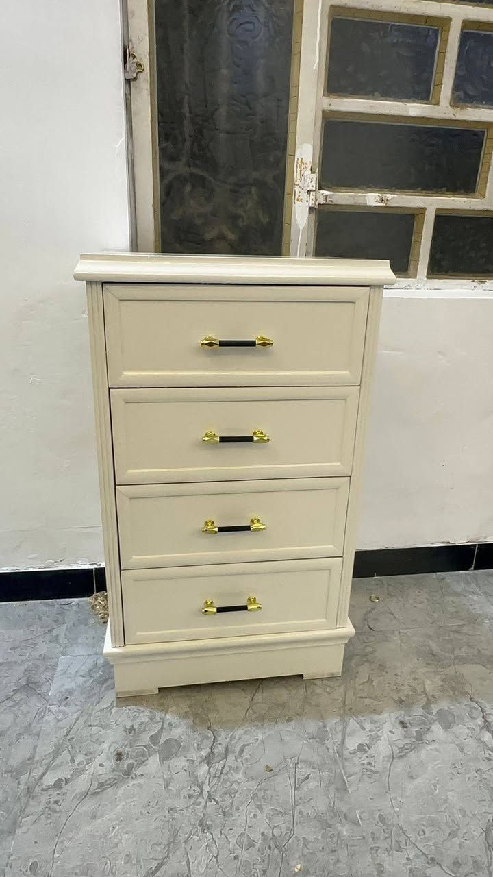 معمل نجارة الايهم 
تم تسليم طلب احد الزبائن في المدائن 
غرفة نوم 6 باب  لون اوف وايت وتطعيم رصاصي  شغل عراقي تزكام
قياس الكنتور عرض350 ارتفاع 250 عمق 60 عرض زاوية
 الملابس 110
وجة الكنتور ام دي اف 6 ملم الداخل صاج طبيعي 4 ملم  رجل لوكنز زان مرتفعة من الارض 
للستفسار
***********
***********
او مراسلة الصفحة
عنوان  بسماية الشارع العام مقابيل مستشفى الجامعة اللبناني
تم تسليم طلب احد الزبائن في المدائن
