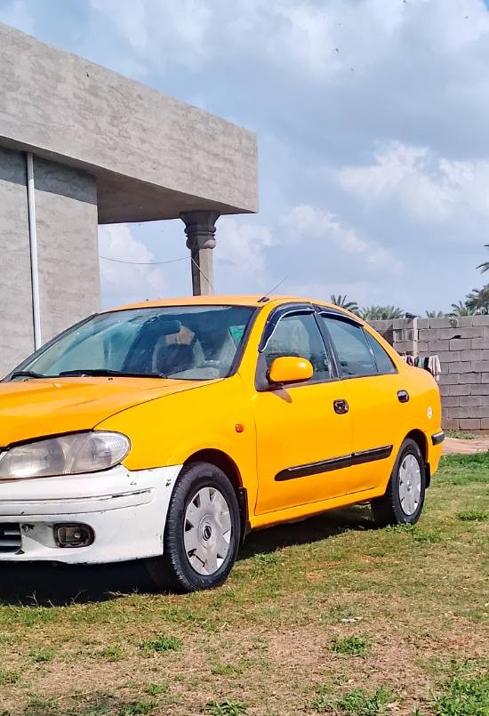 السلام عليكم عندي سني للبيع
موديل 2002
رقم بغداد 
السعر 60 وبيها مجال بسيط 
التواصل عله الرقم 
***********
