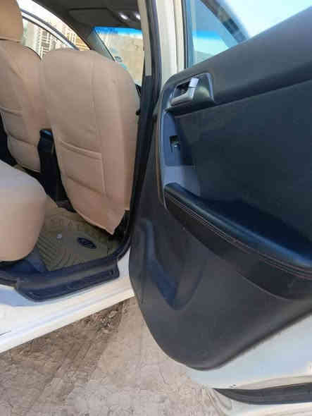 سيراتو موديل 12  رقم كربلاء فول مواصفات الأخير سياره بدون حادث بيه صبغ شي بصيط ماشرات بالصور والباقي كفاله *********** السعر 107
