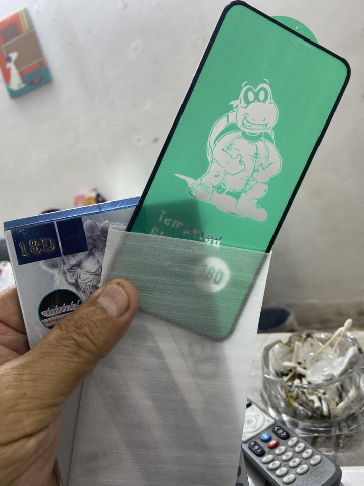 عرض خاص احدث انواع وموديلات حديثه 300 لاصق شاشه بسعر 50 الف توصيل لجميع المحافضات ***********
